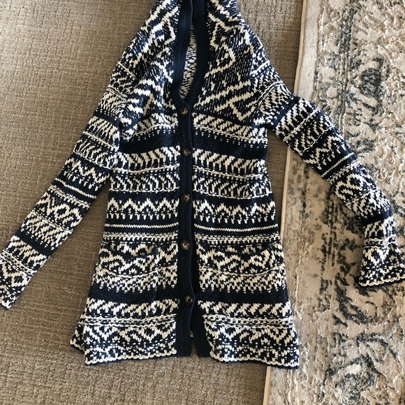 Lucky Brand Sweater - Picture 6 of 7